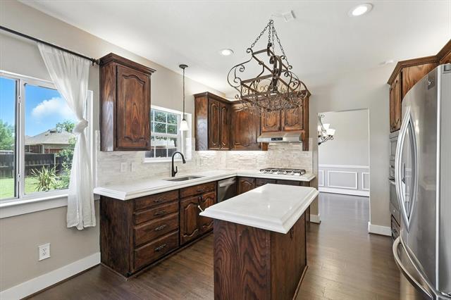 Building Photo - 1420 Tudor Dr
