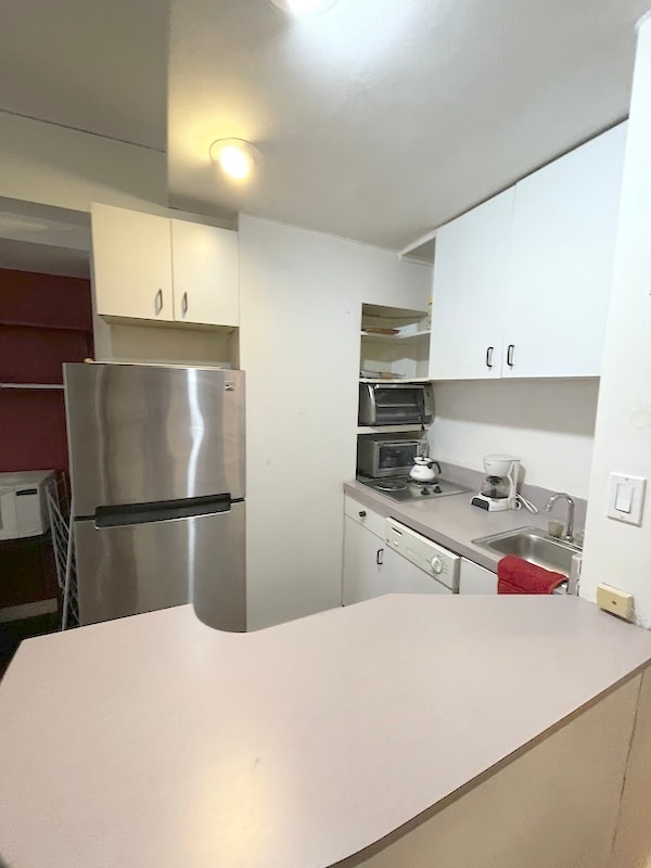 Primary Photo - 320 E 42nd St