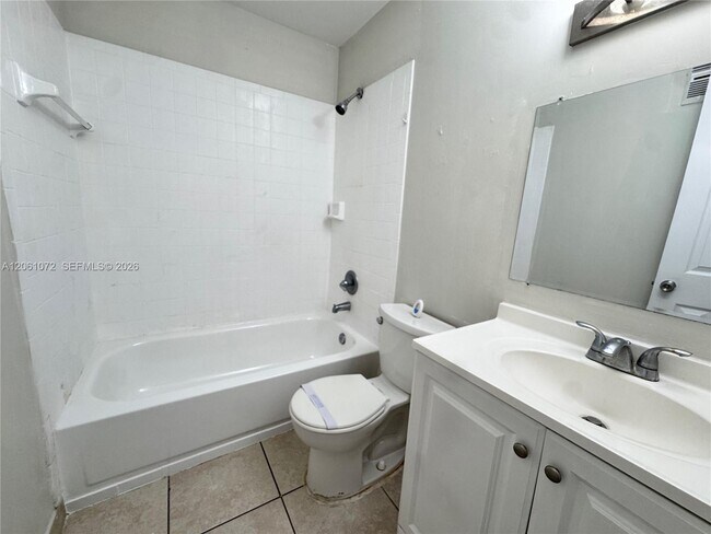 Foto del edificio - 95 NE 41st St