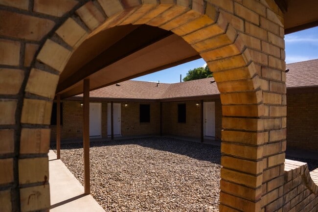 Building Photo - 1802 Norma Ln