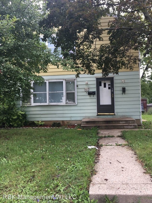 Primary Photo - 5766 N 68th St