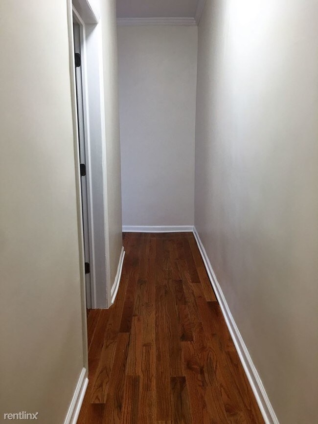 Foto del edificio - 10245 Corona Ave