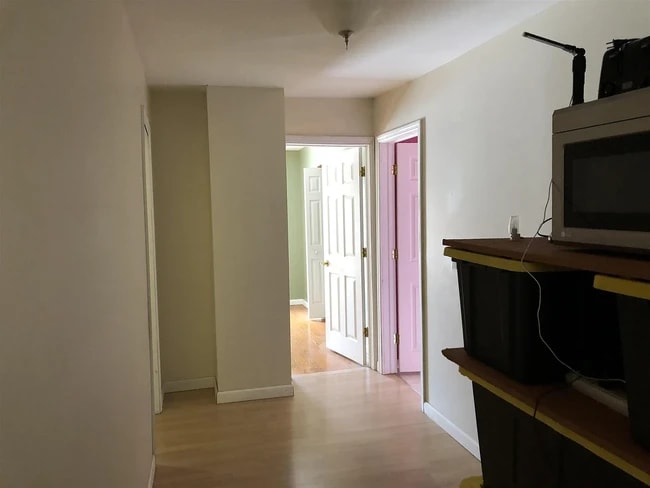 Foto del edificio - 17 Potter Ave