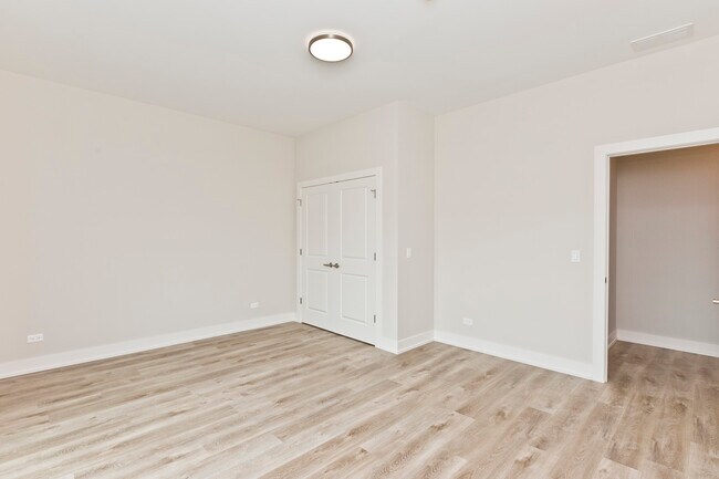 Foto del edificio - 2725 N Ashland Ave