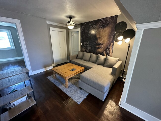 Foto del edificio - 1601 Hinkson Ave