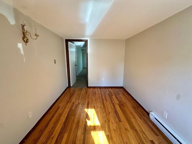 Building Photo - 2210 2nd Ave