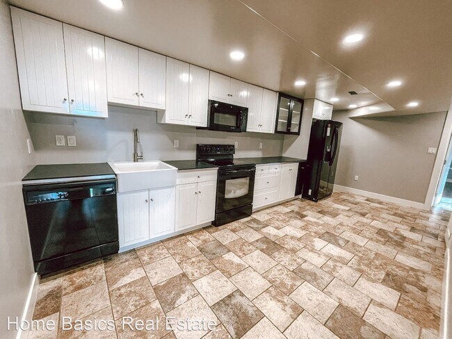 Building Photo - 6 br, 3 bath House - 9096 N Canyon Rd