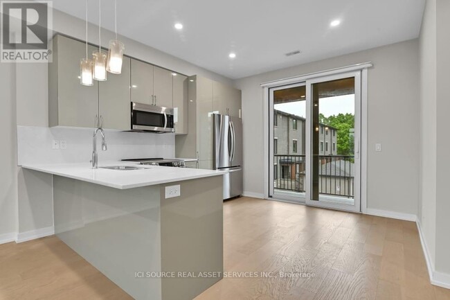 Building Photo - 368 Rhonda Stewart Private