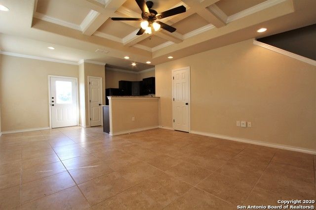 Building Photo - 5722 Golf Heights