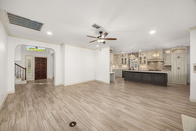 Building Photo - 12502 Pebble Way Ct