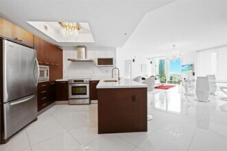 Building Photo - 200 Sunny Isles Blvd