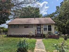 Building Photo - 403 Lee Rd