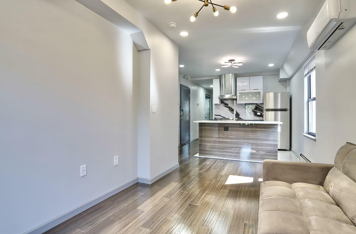 Foto principal - 232 1st St