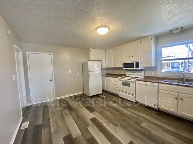 Foto del edificio - 209 S 1st St