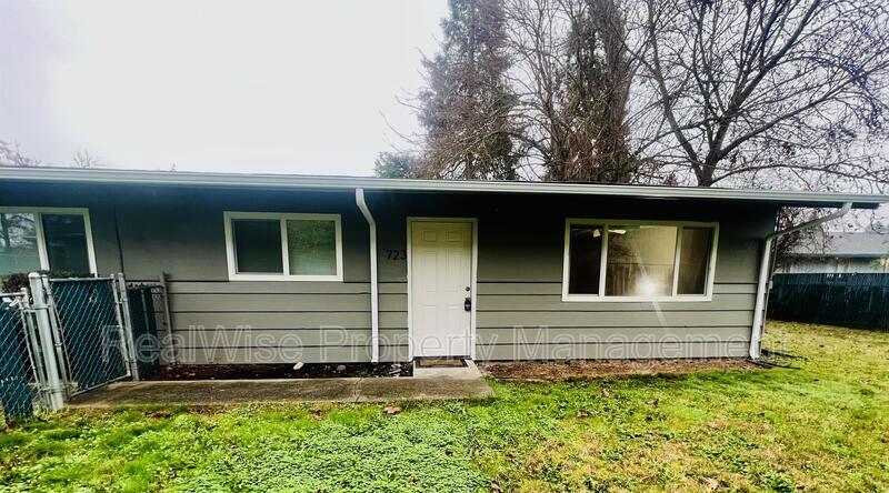 Foto principal - 723 SW Bridge St