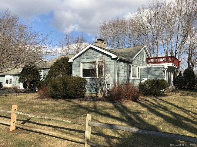 Building Photo - 71 Beach Ave