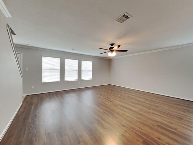 Building Photo - 9968 Hyacinth Way