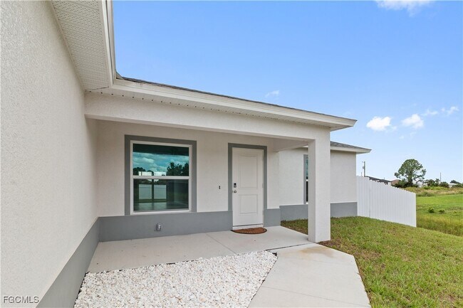 Building Photo - 8022 Melody Cir