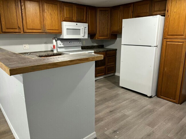 Foto del edificio - 11240 N Northwood Dr