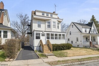 Building Photo - 7 Rosedale Ave