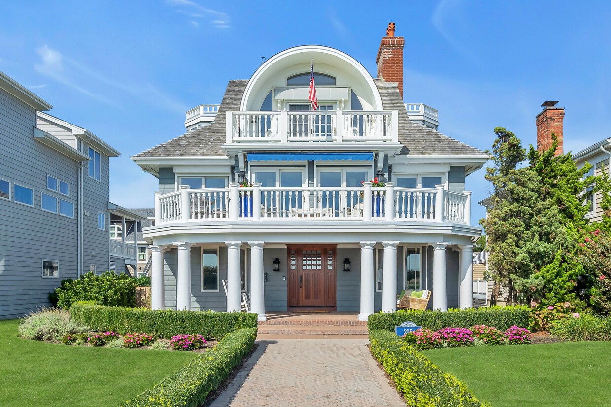 Primary Photo - 205 Ocean Ave