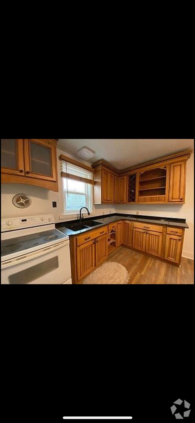 Apartments For Rent in Elk Horn IA with Hardwood Floors 1 Rentals