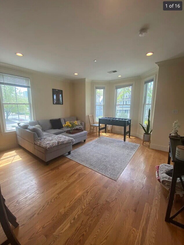 Foto principal - 11 Sparhawk St