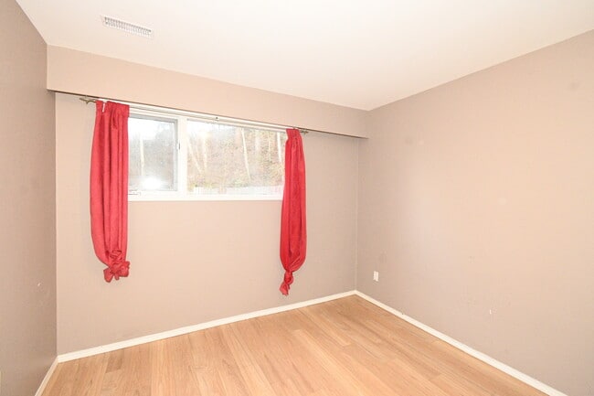 Building Photo - 2688 Norwood St