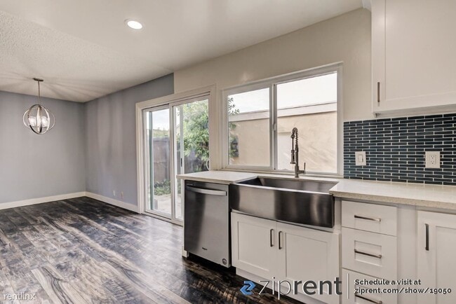 Foto del edificio - 4 br, 1.5 bath Condo - 201 Carriage Drive,...