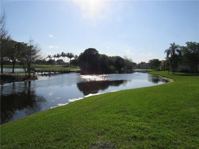 Foto del edificio - 12650 Vista Isles Dr
