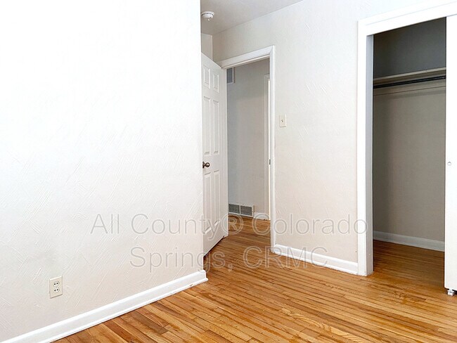 Foto del edificio - 1109 Columbia St