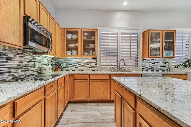 Foto del edificio - 1221 E Kramer Cir