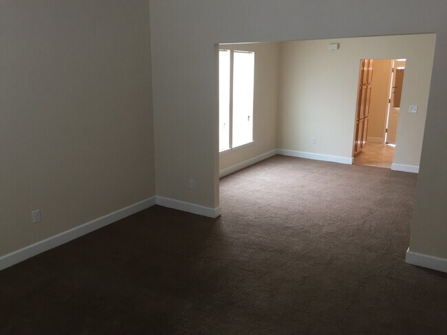 Foto del edificio - 2 Bedroom Home For Rent in the Historic Ar...