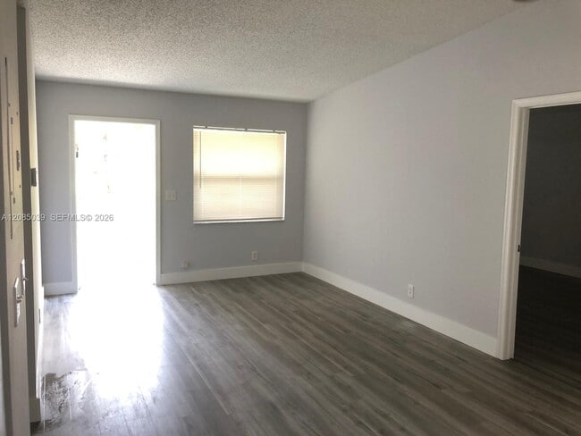 Building Photo - 5080 Sanctuary Way