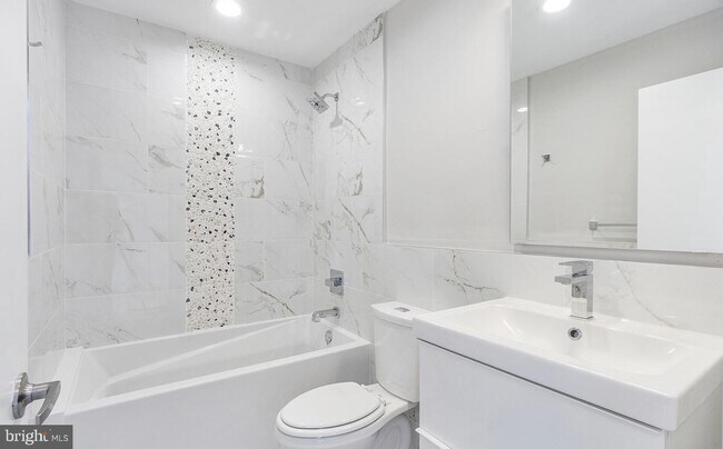 Foto del edificio - 1650 Point Breeze Ave