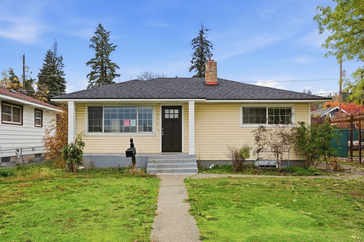 Foto principal - 3917 E Fairview Ave