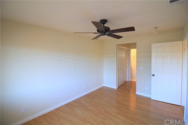 Foto del edificio - 6121 Riverside Dr