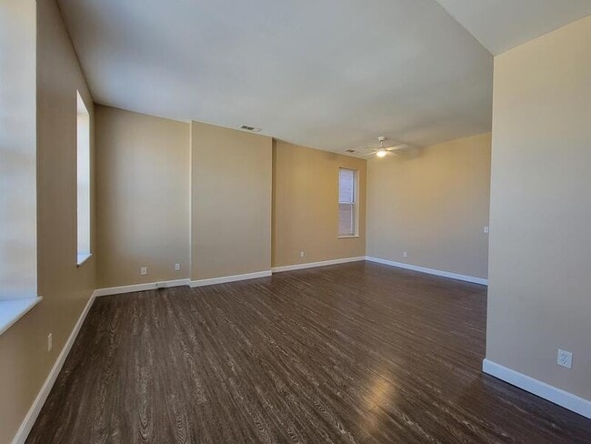 Building Photo - 3838 Folsom Ave