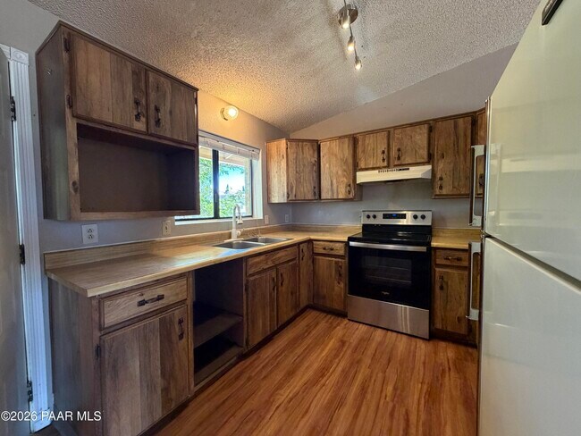 Foto del edificio - 927 N Old Chisholm Trail