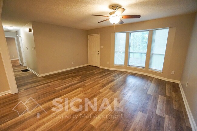 Foto del edificio - 1312 Winola Ln