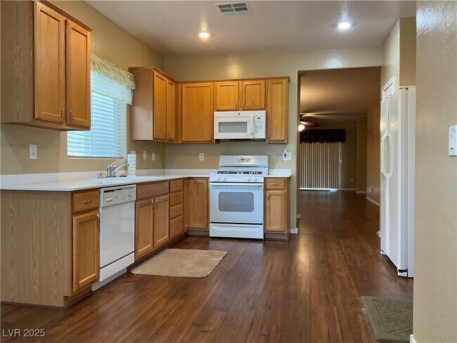 Building Photo - 3603 Herring Gull Ln
