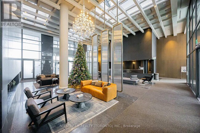 Photo du bâtiment - 8 Interchange Wy