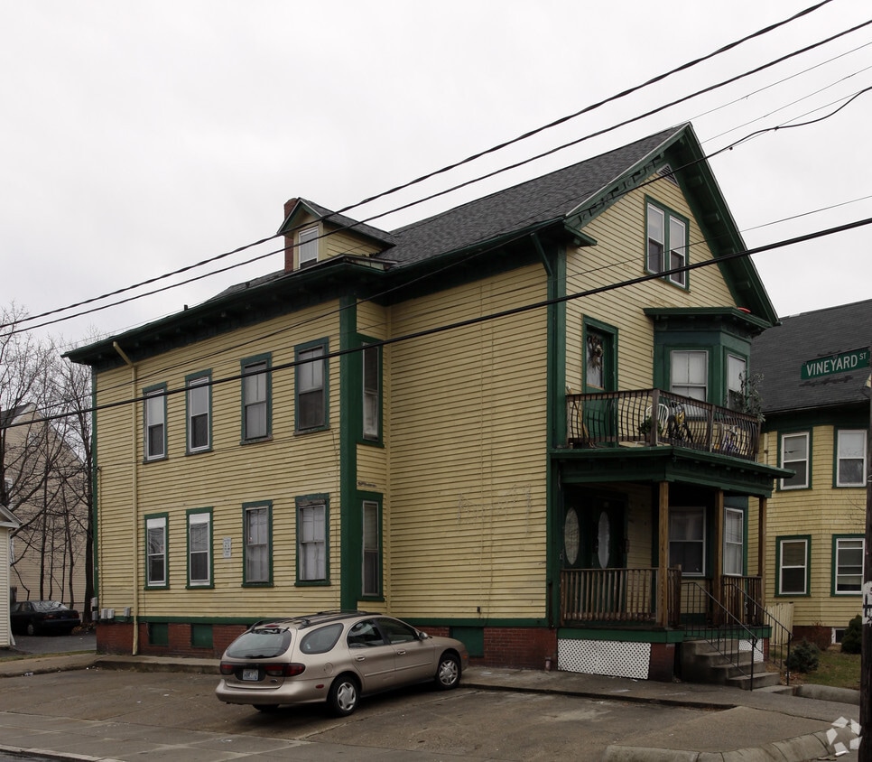 Primary Photo - 31 Hawthorne St
