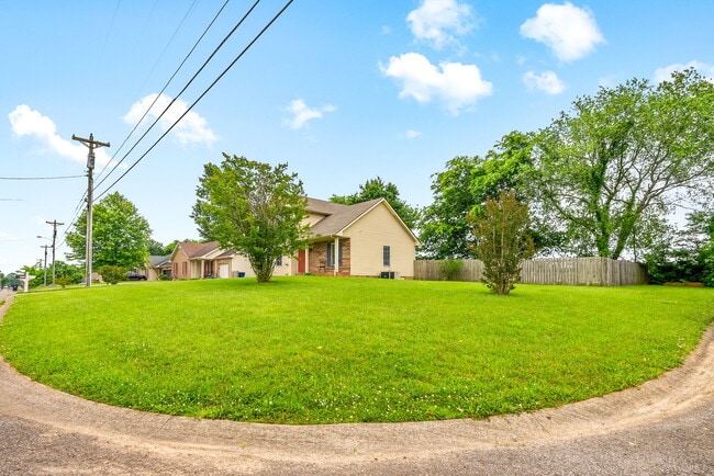 Building Photo - 3260 S Senseney Cir