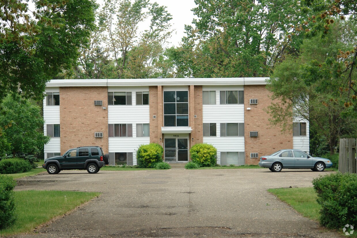 Primary Photo - 9916 Nicollet Ave S