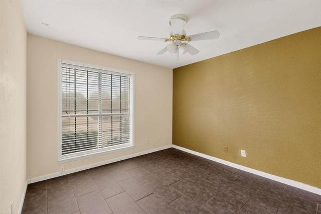 Foto del edificio - 1025 Turtle Lake Blvd