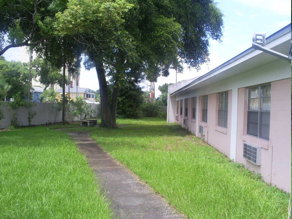 Building Photo - Casa De Palma Apartments