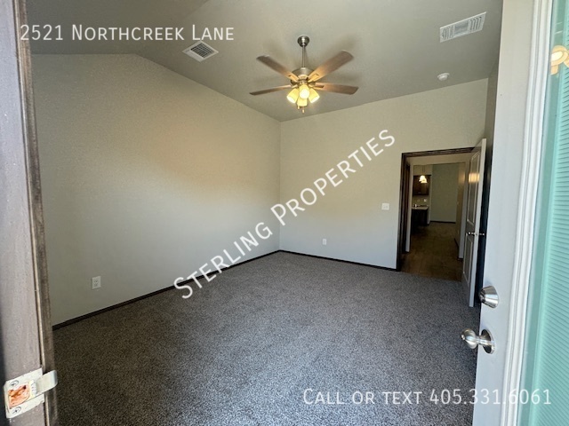 Foto del edificio - 2521 Northcreek Ln