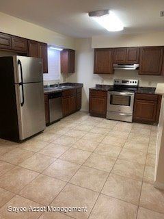 Foto del edificio - 3 br, 2 bath House - 8603 Fort Pierce Blvd