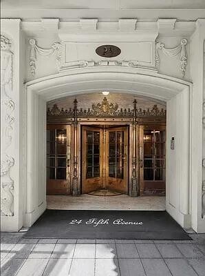 Foto del edificio - 24 Fifth Avenue